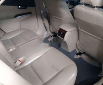 Toyota Camry 2014 - Bán xe Toyota Camry 2.0E năm 2014, màu đen chính chủ