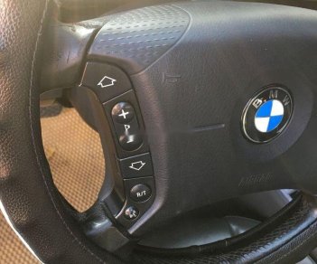 BMW 3 Series 2005 - Cần bán lại xe BMW 3 Series đời 2005, xe nhập còn mới, giá tốt