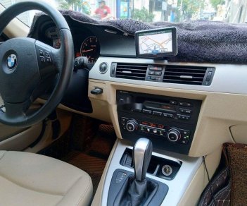 BMW 3 Series 2011 - Bán BMW 3 Series đời 2011, màu bạc số tự động xe nguyên bản