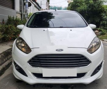 Ford Fiesta   2015 - Bán Ford Fiesta đời 2015, màu trắng, số tự động 