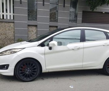 Ford Fiesta   2015 - Bán Ford Fiesta đời 2015, màu trắng, số tự động 