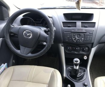 Mazda BT 50 2014 - Bán ô tô Mazda BT 50 năm sản xuất 2014, màu trắng, nhập khẩu nguyên chiếc số sàn