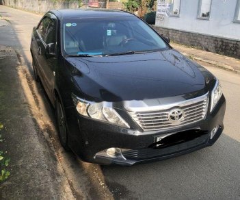 Toyota Camry   2014 - Cần bán Toyota Camry năm sản xuất 2014, màu đen, xe gia đình, giá 830tr