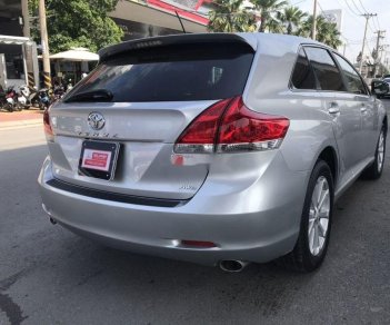 Toyota Venza 2009 - Cần bán xe Toyota Venza đời 2009, màu bạc chính chủ, giá chỉ 750 triệu xe nguyên bản