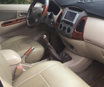 Toyota Innova 2007 - Bán Toyota Innova đời 2007, màu vàng, xe gia đình