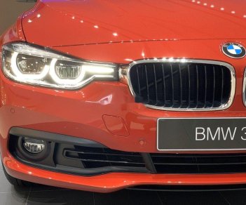 BMW 3 Series   2019 - Bán xe BMW 320i 2019, xe nhập, giá tốt