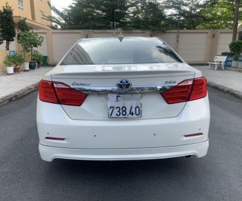 Toyota Camry  2.5G  2013 - Bán Toyota Camry 2.5G đời 2013, màu trắng xe gia đình