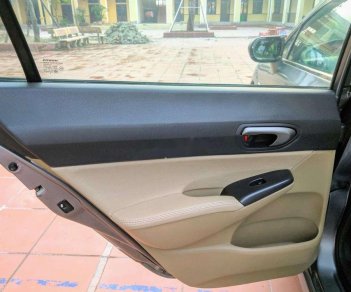 Honda Civic 2006 - Cần bán lại xe Honda Civic sản xuất 2006, màu bạc xe nguyên bản