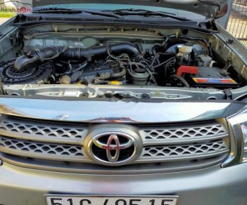 Toyota Fortuner 2010 - Cần bán xe Toyota Fortuner đời cuối 2009, màu bạc còn mới