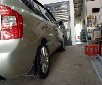 Kia Carens 2012 - Bán Kia Carens đời 2012, màu vàng xe gia đình