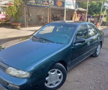 Nissan Bluebird 2006 - Bán Nissan Bluebird đời 2006, màu xanh, xe nhập như mới, 85tr