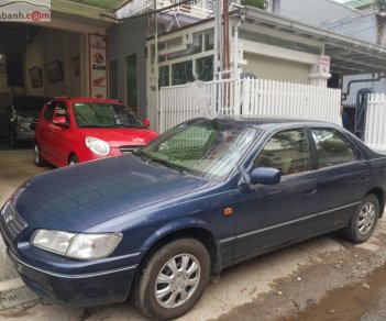 Toyota Camry 2001 - Bán Toyota Camry 2001, màu xanh lam 235 triệu xe nguyên bản