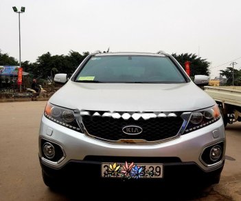 Kia Sorento GAT 2015 - Bán Kia Sorento GAT sản xuất năm 2015, màu bạc, giá tốt