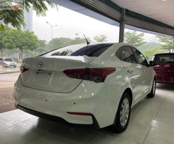 Hyundai Accent 2018 - Bán Hyundai Accent 1.4 MT sản xuất năm 2018, màu trắng