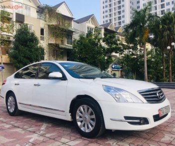 Nissan Teana 2011 - Bán Nissan Teana năm 2011, màu trắng, xe nhập