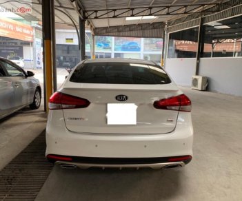 Kia Cerato 2.0 AT 2018 - Bán xe Kia Cerato 2.0 AT năm 2018, màu trắng xe gia đình