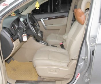 Chevrolet Captiva 2009 - Cần bán gấp Chevrolet Captiva 2009, màu bạc, giá 330tr