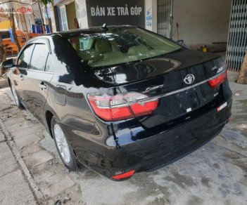 Toyota Camry 2015 - Cần bán gấp Toyota Camry đời 2015, màu đen, giá cạnh tranh