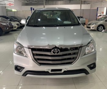 Toyota Innova 2014 - Bán Toyota Innova 2.0E năm sản xuất 2014, màu bạc, số sàn