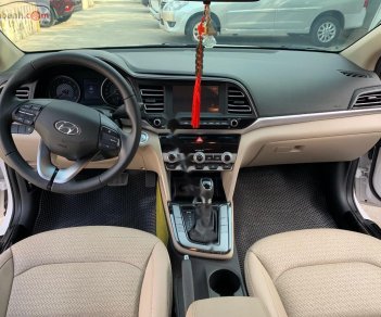 Hyundai Elantra 2019 - Cần bán Hyundai Elantra năm sản xuất 2019, màu trắng chính chủ