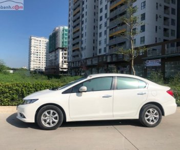 Honda Civic 2015 - Cần bán lại xe Honda Civic sản xuất 2015, màu trắng