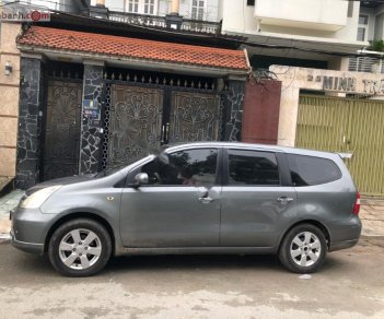 Nissan Grand livina 2011 - Bán Nissan Grand livina năm sản xuất 2011, màu xám xe nguyên bản