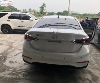 Hyundai Accent 2018 - Cần bán lại xe Hyundai Accent 2018, màu trắng xe nguyên bản