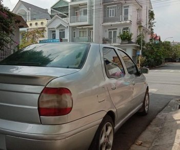 Fiat Siena HLX 1.6 2002 - Bán Fiat Siena HLX 1.6 2002, màu bạc chính chủ giá cạnh tranh