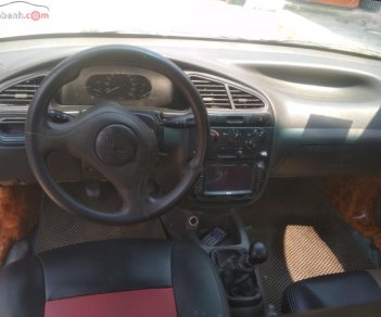 Daewoo Lanos 2001 - Cần bán Daewoo Lanos SX đời 2001, màu trắng còn mới, giá 49tr