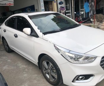 Hyundai Accent 2018 - Cần bán lại xe Hyundai Accent 2018, màu trắng xe nguyên bản