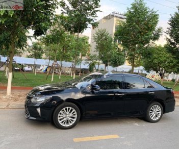 Toyota Camry 2.0E 2018 - Bán Toyota Camry 2.0E đời 2018, màu đen, 860tr