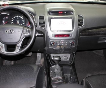 Kia Sorento 2014 - Cần bán Kia Sorento sản xuất 2014, màu trắng, số tự động, 650 triệu