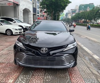 Toyota Camry   2019 - Bán Toyota Camry 2.5Q đời 2019, màu đen, xe nhập