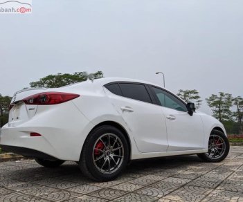 Mazda 3 1.5 AT 2016 - Cần bán lại xe Mazda 3 1.5 năm sản xuất 2016, màu trắng