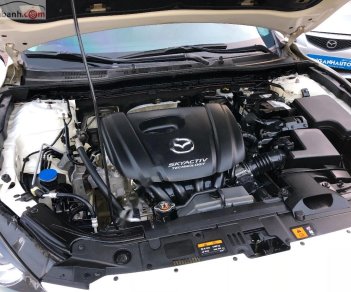 Mazda 3 1.5AT 2017 - Bán Mazda 3 1.5AT đời 2017, màu trắng giá cạnh tranh