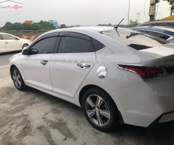 Hyundai Accent 2018 - Cần bán lại xe Hyundai Accent 2018, màu trắng xe nguyên bản