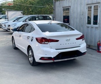 Hyundai Elantra 2019 - Cần bán Hyundai Elantra năm sản xuất 2019, màu trắng chính chủ