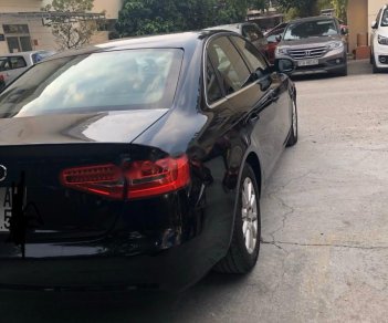 Audi A4 2012 - Bán Audi A4 năm sản xuất 2012, màu đen, nhập khẩu xe gia đình