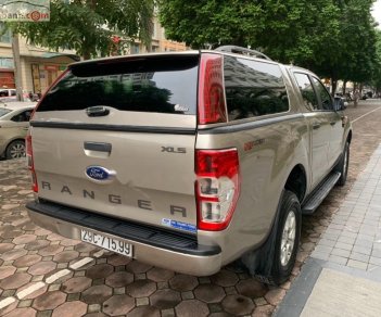 Ford Ranger XLS 2.2L 4x2 AT 2016 - Bán ô tô Ford Ranger XLS 2.2L 4x2 AT năm 2016, màu vàng, xe nhập  