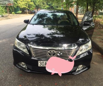 Toyota Camry 2013 - Bán Toyota Camry sản xuất năm 2013, màu đen xe nguyên bản