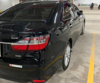 Toyota Camry 2018 - Cần bán lại xe Toyota Camry 2.0E năm 2018, màu đen xe nguyên bản