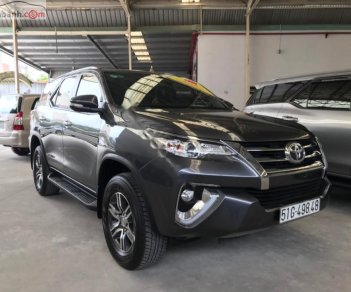 Toyota Fortuner 2017 - Bán Toyota Fortuner đời 2017, màu xám, nhập khẩu