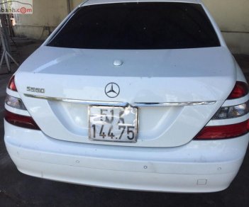 Mercedes-Benz S class 2006 - Bán xe Mercedes Benz S550 2006, màu trắng xe gia đình