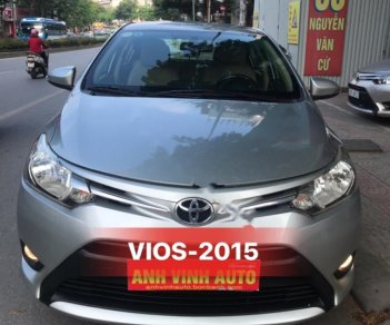 Toyota Vios 2015 - Bán xe Toyota Vios 1.5E 2015, màu bạc, số sàn, 415tr