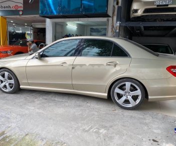 Mercedes-Benz E class E350 2009 - Bán Mercedes E350 năm 2009, màu vàng, nhập khẩu số tự động, giá chỉ 790 triệu