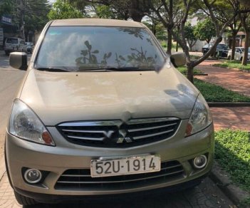 Mitsubishi Zinger 2009 - Bán xe Mitsubishi Zinger đời 2009, màu vàng