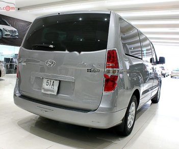 Hyundai Grand Starex 2012 - Bán Hyundai Grand Starex 2.5 MT 2012, nhập khẩu số sàn, giá cạnh tranh