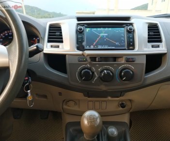 Toyota Hilux 2012 - Bán xe Toyota Hilux 2012, màu đen, nhập khẩu nguyên chiếc chính hãng