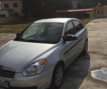 Hyundai Verna 2008 - Cần bán Hyundai Verna đời 2008, màu bạc xe còn mới