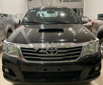 Toyota Hilux 2014 - Cần bán xe Toyota Hilux đời 2014, màu đen, nhập khẩu, chính hãng